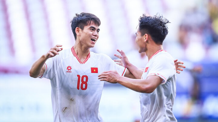 U23 Việt Nam vào tứ kết sau 2 lượt trận. (Ảnh: AFC)