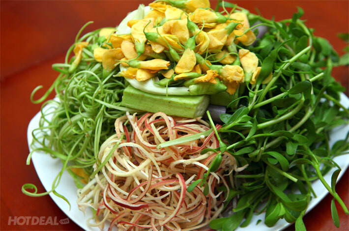 Các loại rau đi kèm khi ăn lẩu cá kèo. (Ảnh minh họa)