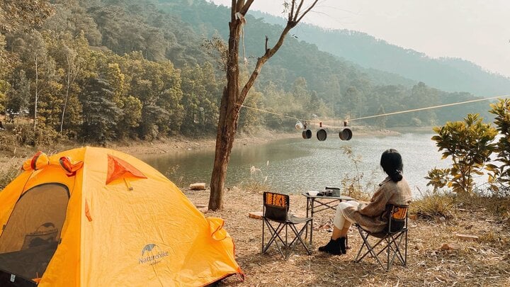 Cắm trại tại núi Hàm Lợn - Sóc Sơn.