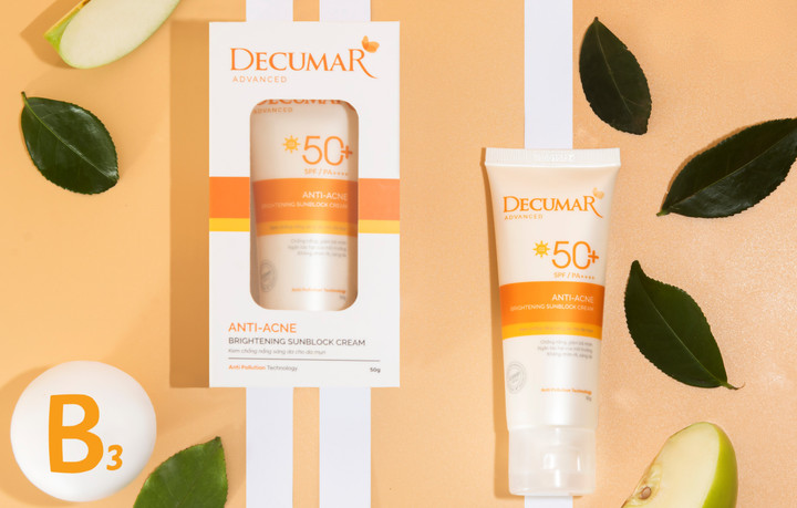 Kem chống nắng cho da mụn Decumar THC bảo vệ da khỏi tia UV và bụi mịn, kiềm dầu tốt, nâng tone nhẹ nhàng.