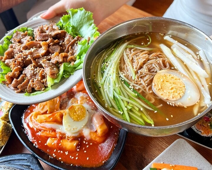Busan Korean Food là quán ăn Hàn Quốc ngon tại TP.HCM. (Ảnh: Busan)