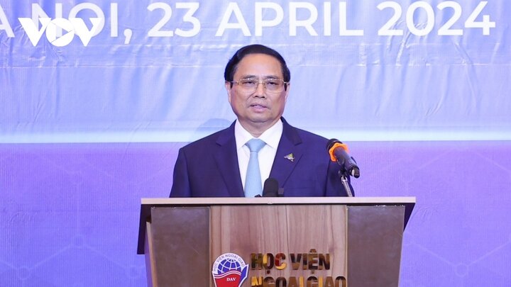 Thủ tướng Phạm Minh Chính phát biểu tại tọa đàm.