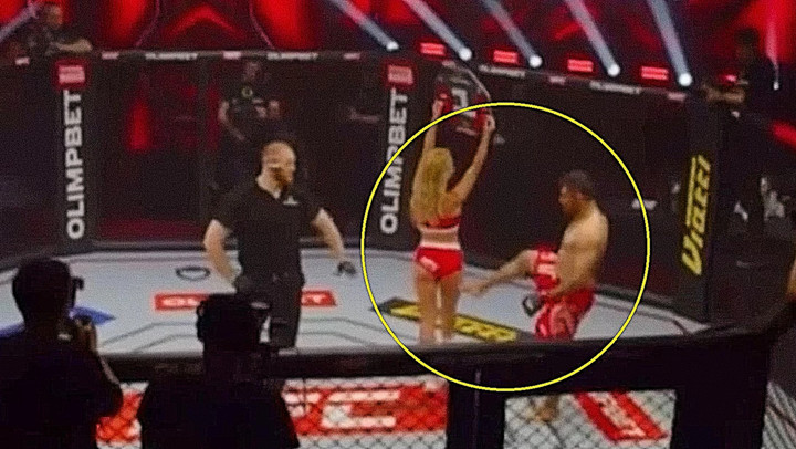 Hành động khiếm nhã của Ali với Ring Girl.