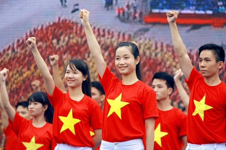 “Thế trận lòng dân” trên môi trường không gian mạng chính là “lan tỏa” tinh thần yêu nước. (Ảnh: VOV)