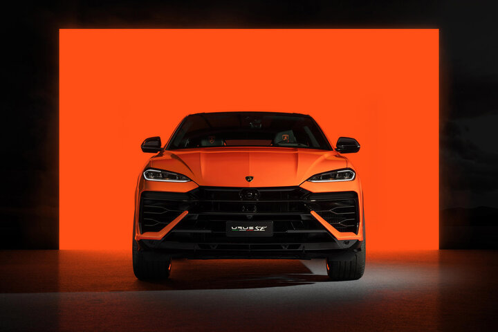 Lamborghini Urus SE chính thức được ra mắt khách hàng toàn cầu.