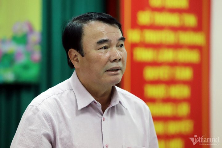 Ông Phạm S, Phó Chủ tịch UBND tỉnh Lâm Đồng thông tin về dự án trên địa bàn, chiều 25/4. (Ảnh: Vietnamnet)