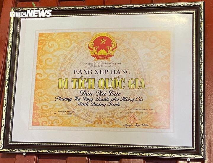 Đây từng là địa điểm sinh hoạt tín ngưỡng, tâm linh linh thiêng của cư dân Móng Cái và các vùng lân cận. Ngoài những ngày cúng Rằm và mùng Một, hàng năm, tại đền còn 5 ngày lễ chính. Lễ hội đền Xã Tắc cũng được tổ chức hằng năm, trong đó có lễ tế Xã Tắc. Lễ tế Xã tắc đã vượt ra khỏi phạm vi thờ thần của một làng, hay một khu vực và trở thành ngôi đền thờ của thần non sông, đất nước đúng như ý nghĩa của cụm từ “Sơn hà Xã Tắc”. Năm 2020, Di tích lịch sử đền Xã Tắc được Bộ Văn hóa, Thể thao và Du lịch xếp hạng Di tích cấp Quốc gia.
