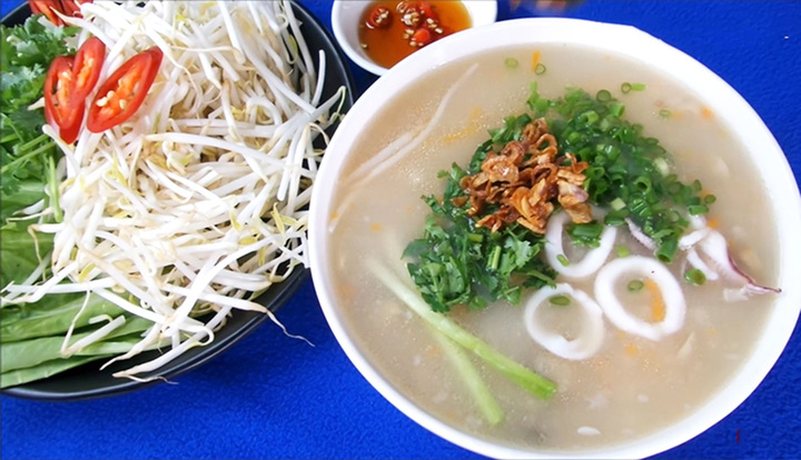 Điểm danh quán cháo mực ngon ở TP.HCM - 3