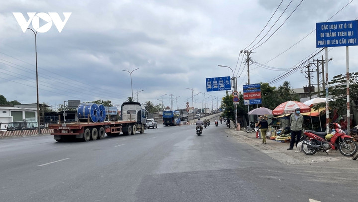 Quốc lộ 1 đi qua địa bàn TP.HCM.