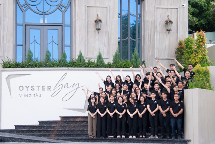 Đội ngũ nhân sự vận hành giàu kinh nghiệm tại Oyster Bay Vũng Tàu.