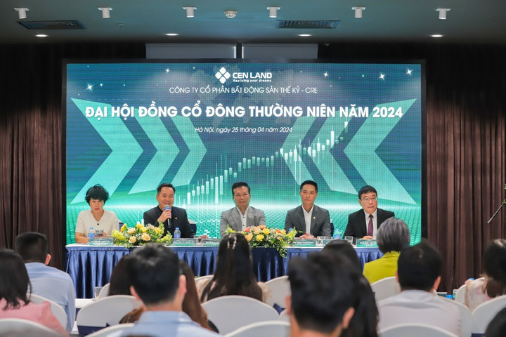 Ban Lãnh đạo Cen Land tại Đại hội Cổ đông thường niên 2024.