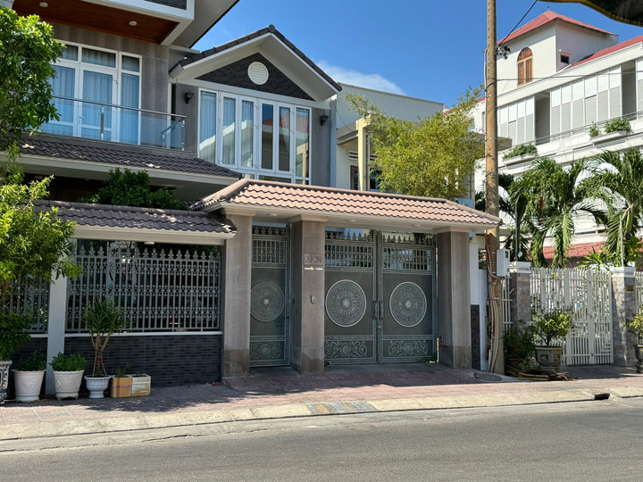 Nhà ông Lê Tiến Phương, cựu Chủ tịch UBND tỉnh Bình Thuận.