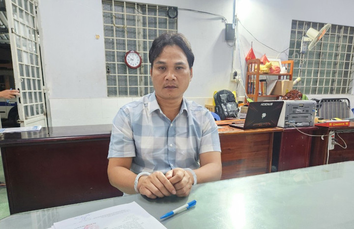 Nguyễn Văn Dũng tại cơ quan điều tra. (Ảnh: Công an cung cấp)