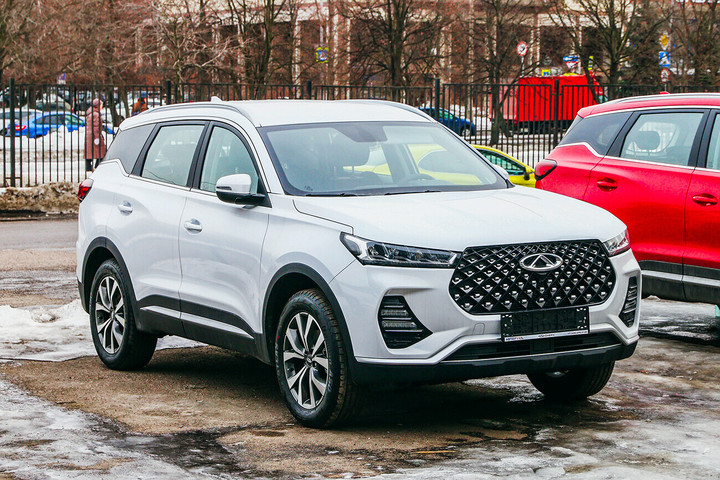 Người Nga đang đi xe hơi nào? - 5