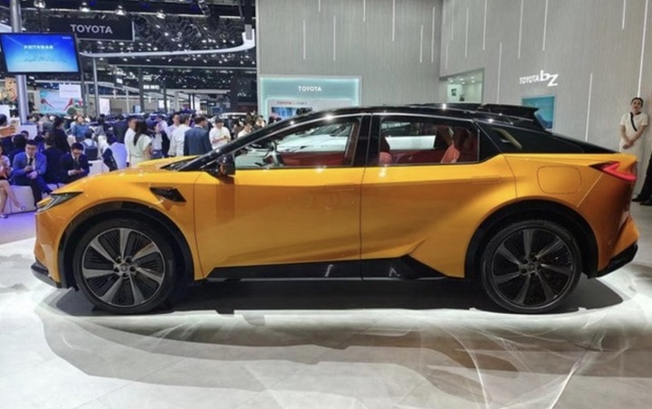 Toyota trình làng bộ đôi xe điện hoàn toàn mới tại Trung Quốc - 12