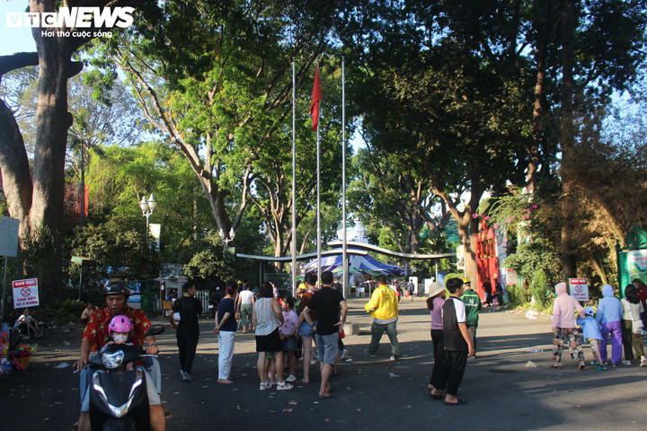 Thảo Cầm Viên đứng trước nguy cơ tạm dừng do nợ thuế.