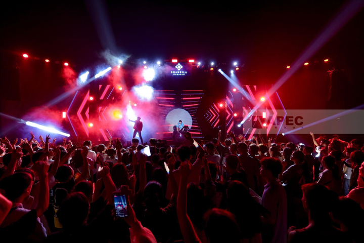 Sân khấu Đêm Nhạc EDM Voice of Shanrila - Thanh Âm Tây Bắc.