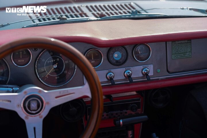 Datsun Fairlady 1969 được trả giá 1,7 tỷ, chủ xe Hà Nội kiên quyết không bán