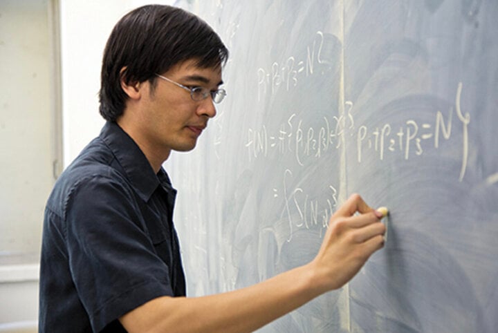 Terence Tao bắt đầu với công việc giảng dạy từ khi khá trẻ. Ảnh: (Sohu)