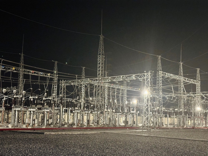 Đường dây 110 kV từ Trạm biến áp 220 kV Phố Cao - Trạm biến áp 100 kV Hưng Hà.