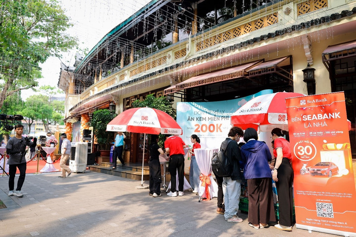 Ngân hàng SeABank dành tặng khách hàng nhiều ưu đãi hấp dẫn.