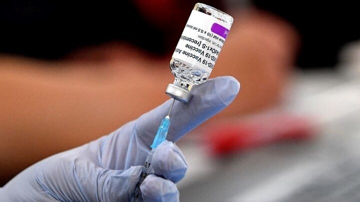 Vaccine COVID-19 của AstraZeneca có thể gây đông máu. (Ảnh: Getty Images)