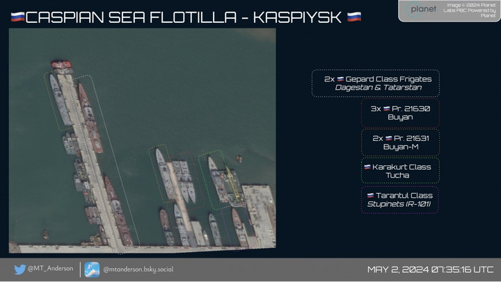 Ảnh vệ tinh ngày 2/5 cho thấy tàu hộ vệ tên lửa Tucha lớp Karakurt xuất hiện ở quân cảng Kaspiysk - căn cứ chính của Hạm đội Caspi. (Ảnh: MT Anderson)