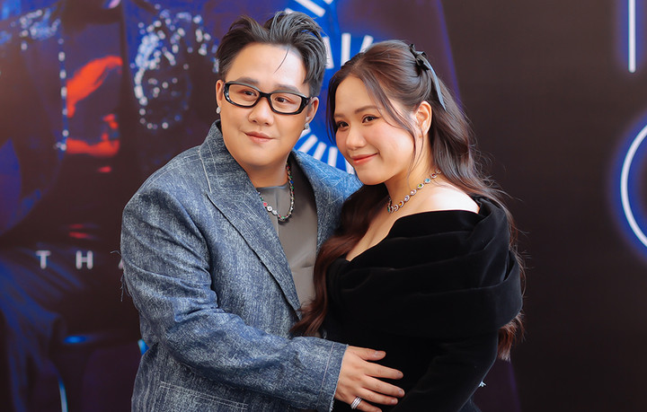 Thuỳ Chi tiếp tục là khách mời cho liveshow của Trung Quân.