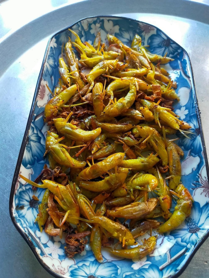 Món muồm muỗm chiên giòn được nhiều khách hàng ưa thích. (Ảnh: Phương Quý)