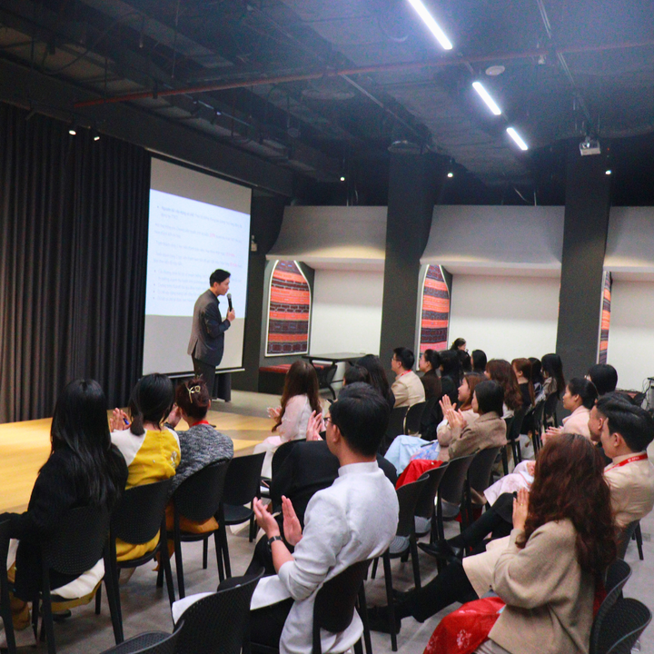 Hội thảo du học Đức tại E-Academy nhận được nhiều sự quan tâm.