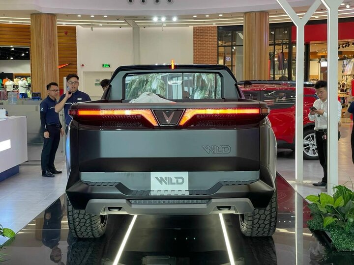 Xôn xao hình ảnh mẫu xe bán tải VinFast Wild xuất hiện tại Hà Nội