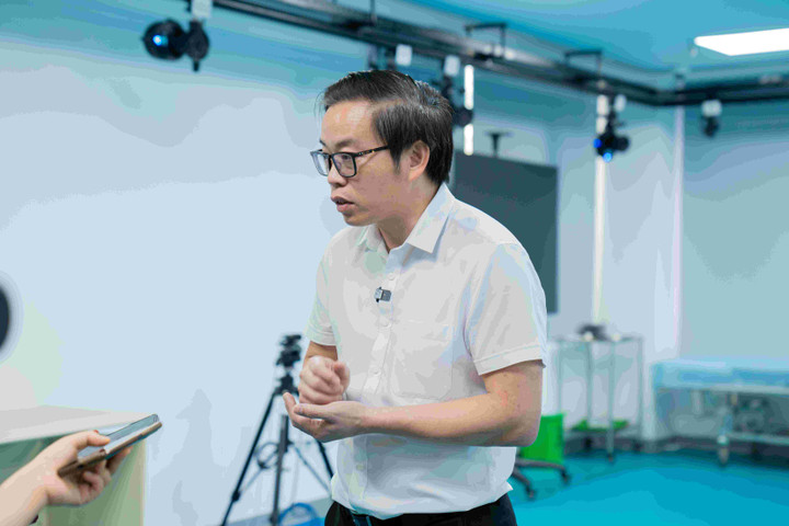 GS.TS.BS Trần Trung Dũng - Giám đốc Trung tâm Chấn thương chỉnh hình & Y học thể thao, Bệnh viện ĐKQT Vinmec Times City.