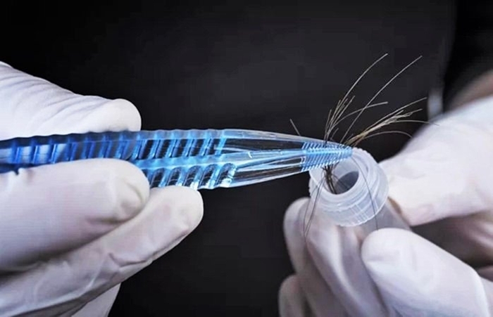 Mẹ chồng lén lấy mẫu tóc của cháu và con trai đi xét nghiệm ADN. (Ảnh minh họa: Pinterest)