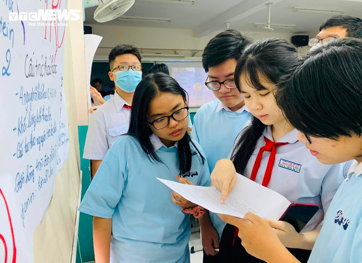 Sở GD&ĐT TP.HCM đề xuất 421 tỷ đồng hỗ trợ học phí THCS năm học 2024-2025. (Ảnh minh họa)