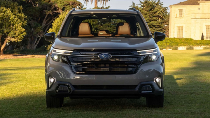 Mẫu xe Subaru giảm giá mạnh nhất, trong đó bản 2.0 iS EyeSight được giảm nhiều nhất, tới 250 triệu đồng, kèm chế độ bảo hành 5 năm (không giới hạn số km). (Ảnh: Minh hoạ).