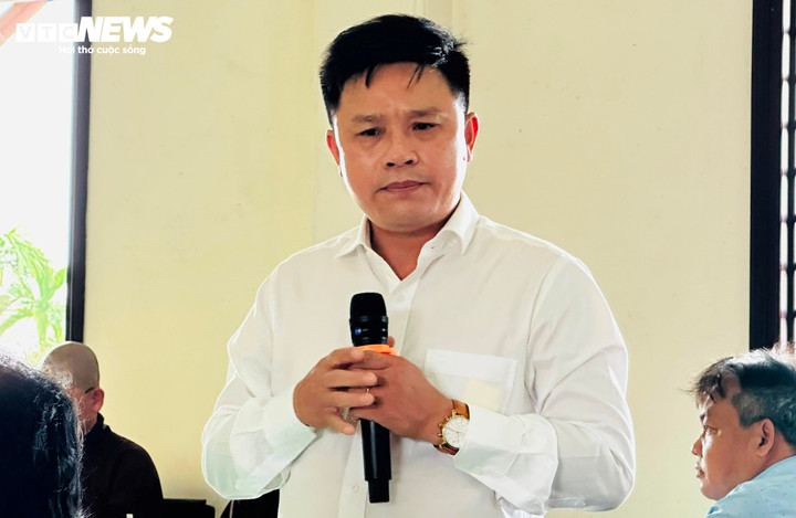 Ông Nguyễn Văn Lập - Trưởng ban Tôn giáo tỉnh Thừa Thiên - Huế cung cấp thông tin tại buổi họp báo.