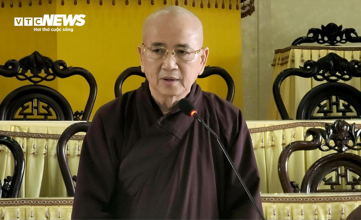 Hoà thượng Thích Khế Chơn - Trưởng ban Trị sự Giáo hội Phật giáo Việt Nam tỉnh Thừa Thiên - Huế.