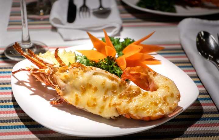 Tôm hùm nướng phô mai của Hoàng Yến Buffet Premier. (Ảnh: H.Y)