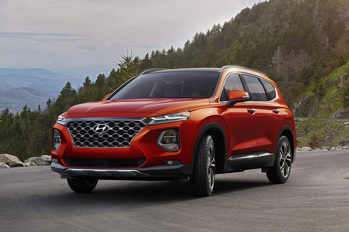 Mẫu xe SUV cỡ trung Hyundai Santafe. (Ảnh minh họa).
