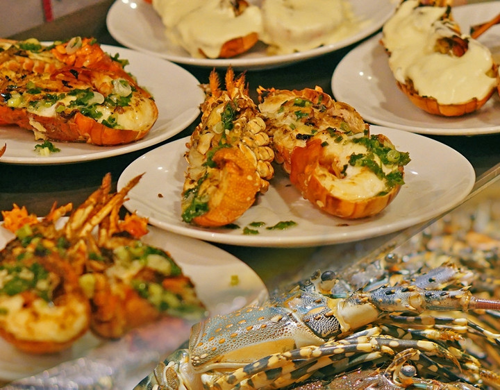 Tôm hùm của The Grill Buffet - Saigon Prince Hotel ngon ngất ngây. (Ảnh: B.L)