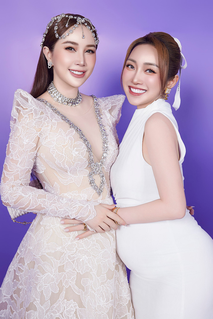 Sau khi sinh con, Bảo Thy đã giảm tới 18kg. Hiện tại, nữ ca sĩ vẫn dành thời gian cho gia đình mà chưa có kế hoạch trở lại nghệ thuật.