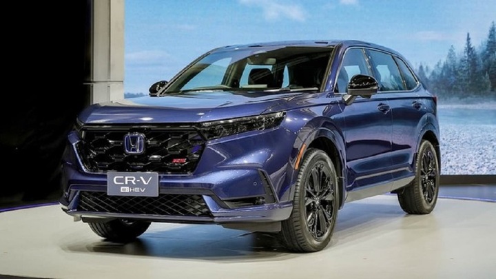 Honda CR-V trở lại ngôi đầu bảng xếp hạng doanh số dòng xe hybrid trong tháng 4.