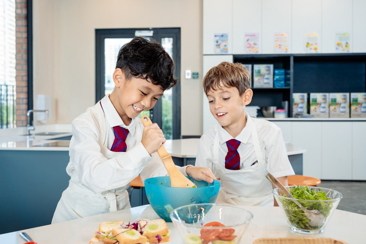 Mục sở thị ngôi trường thập kỷ của Vương Quốc Anh lần đầu xuất hiện tại Việt Nam - 7