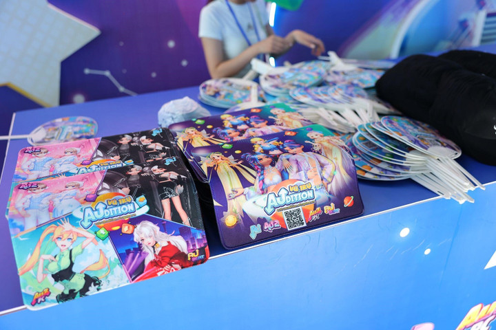 Một phần kho quà rực rỡ sắc màu mà NPH VTC Game mang tới Vietnam GameVerse 2024.