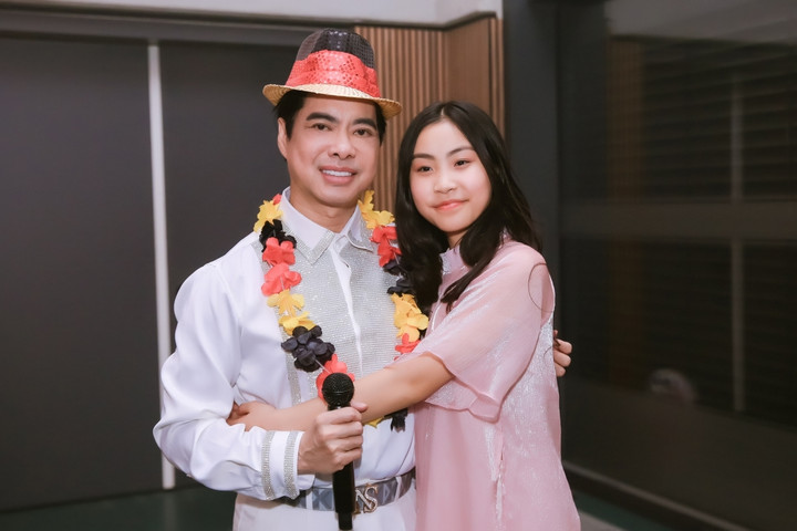 Ngọc Sơn và học trò Ngọc Thảo.