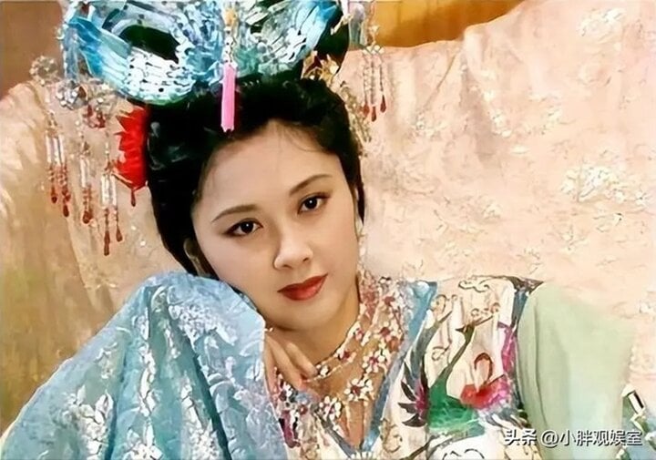 Do thấy Dương Xuân Hà không thực sự hợp vai Tây Lương Nữ vương, đạo diễn Dương Khiết đã “nuốt” lời hứa và chọn Chu Lâm cho vai diễn này.