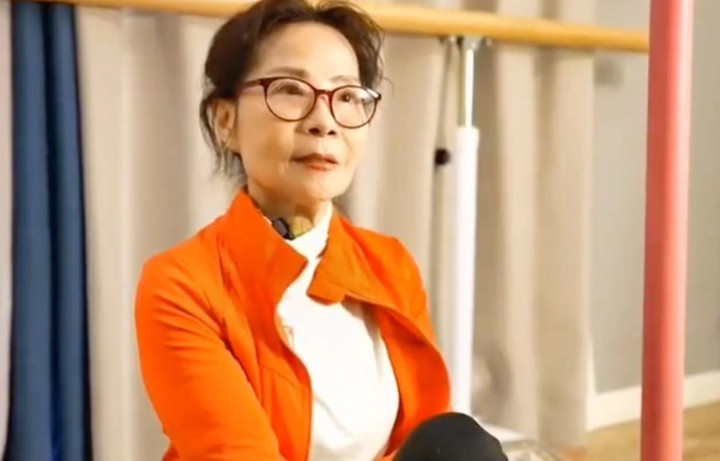 Dai thậm chí còn lắp một cây cột trong nhà để tập luyện. (Ảnh: Douyin)