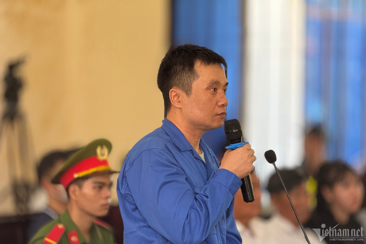 Bị cáo Hoàng Văn Tính là người lái xe gây tai nạn làm 5 người chết. (Ảnh: Hoàng Anh)