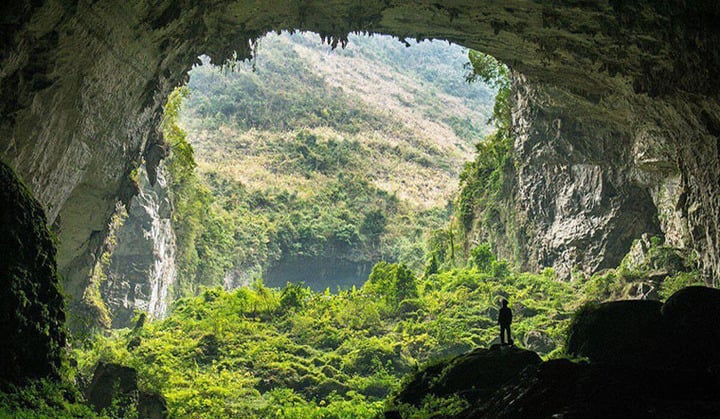 Thời gian đẹp nhất để đi Hang Sơn Đoòng Quảng Bình là khoảng từ tháng 1 đến tháng 8 trong năm.