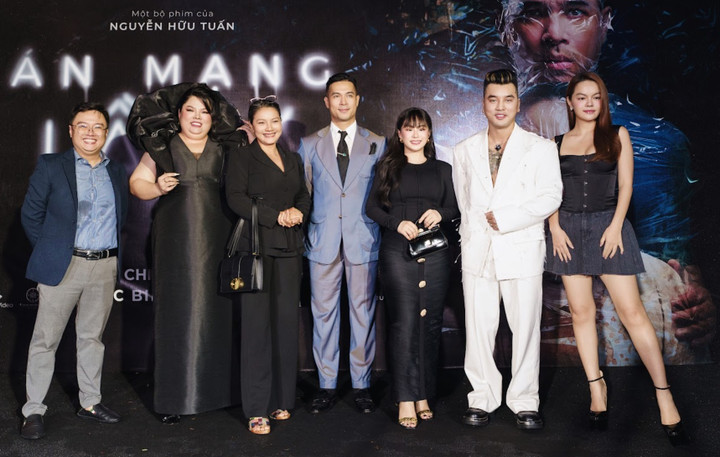 "Án mạng lầu 4" là một tựa phim thuộc thể loại tâm lý giật gân, được chuyển thể từ "Melbourne" - một tác phẩm điện ảnh của Iran từng đạt giải Kim Tự Tháp Vàng tại Liên hoan phim quốc tế Cairo.